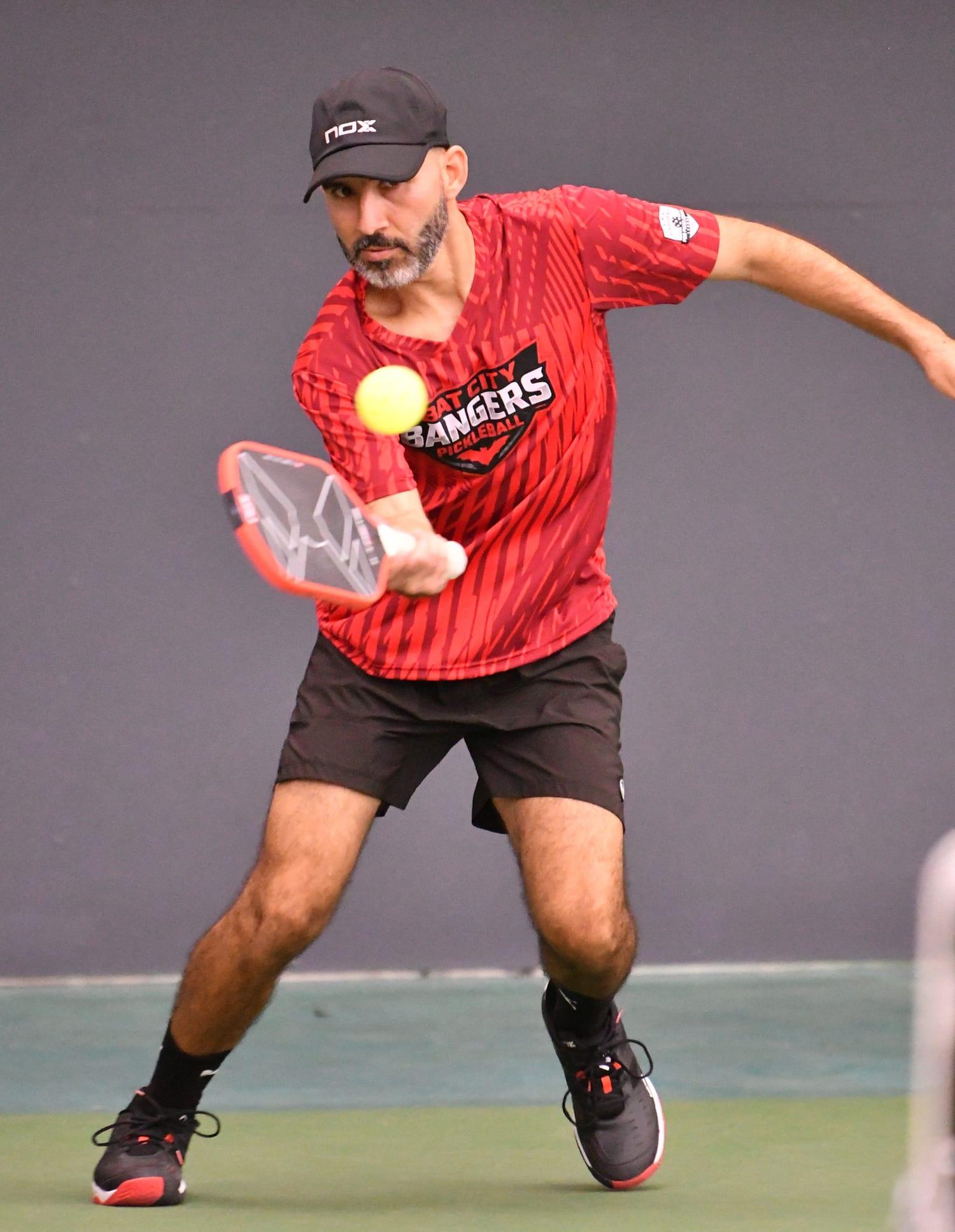 Izaak Gonzalez on the court